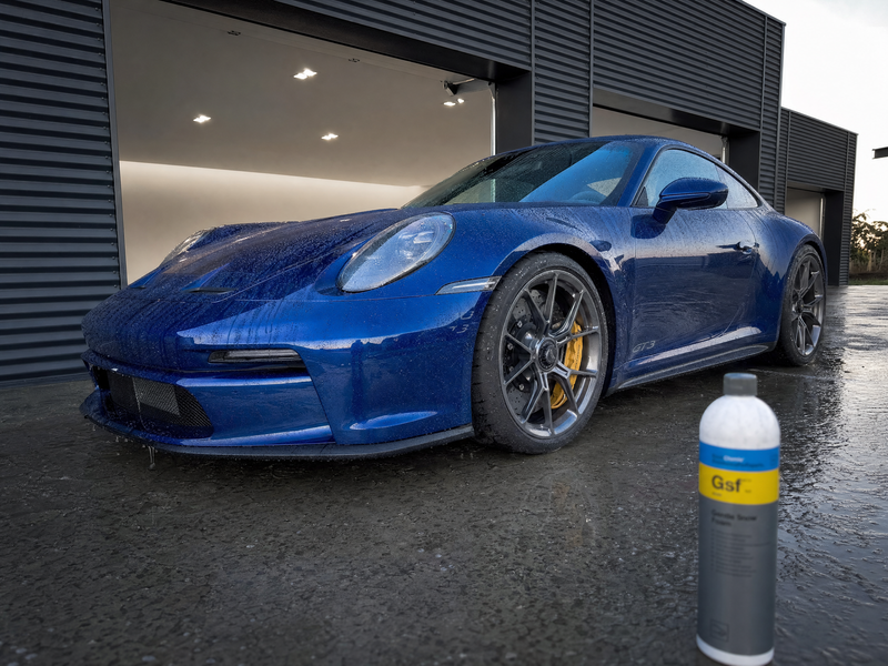 Koch-Chemie Gentle Snow Foam Gsf — Vorwäsche am Porsche 911 GT3 Touring