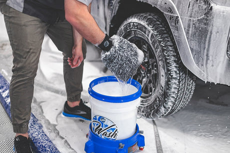 The Cyclone Ultra Microfibre Wash Mitt